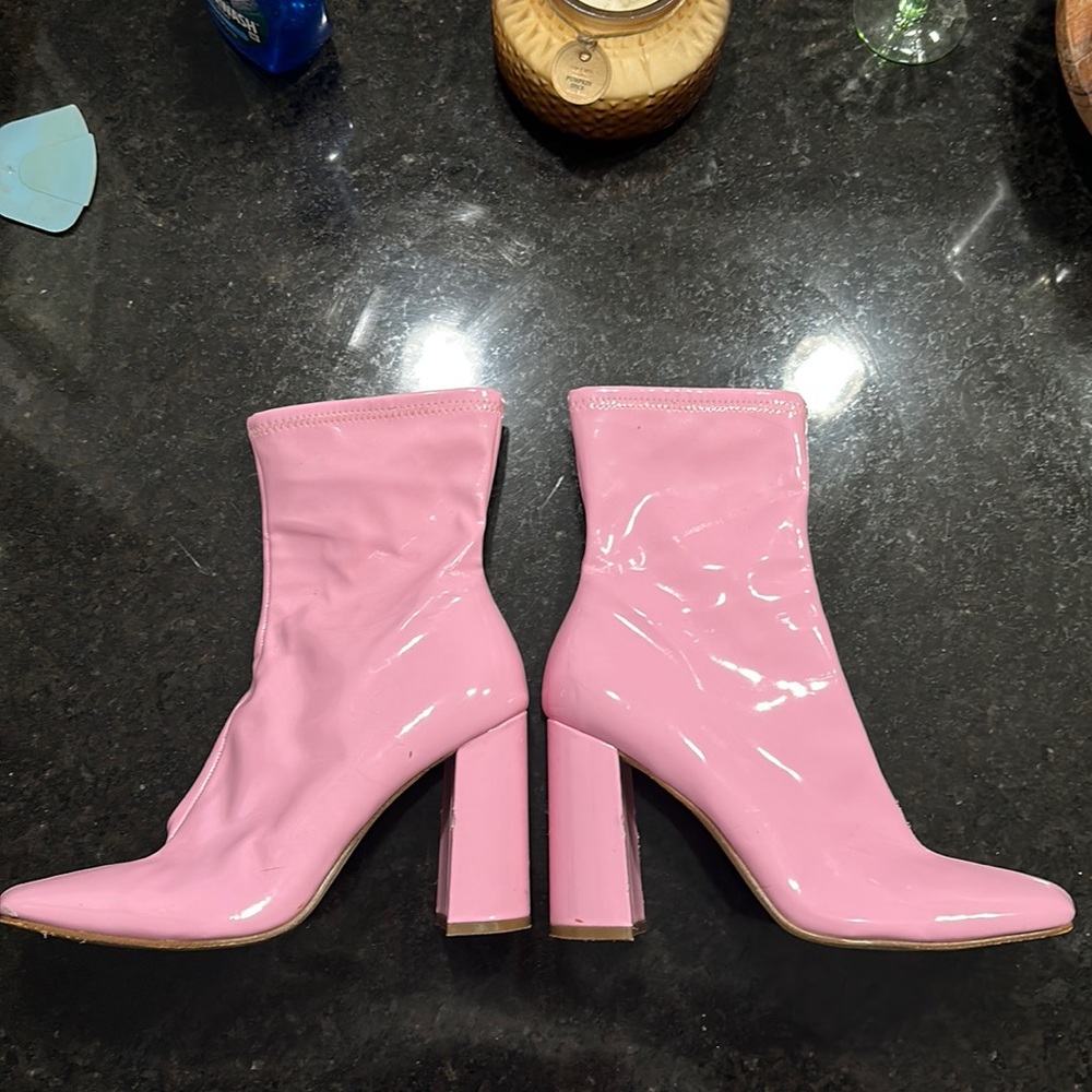 Steve Madden Pink Patent Leather Pumps sz 9.5